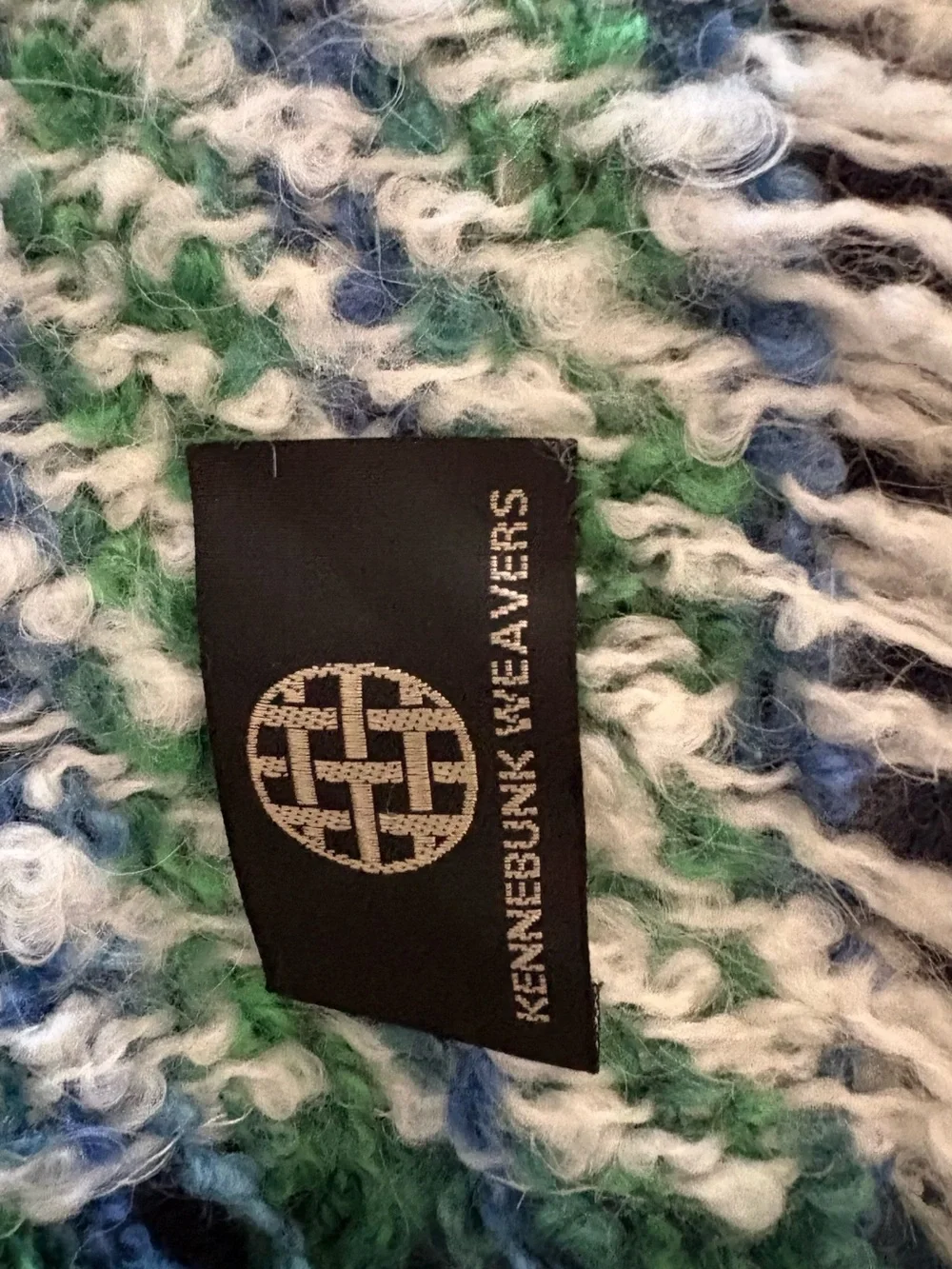 Woven Throw Blanket in Green and Blue – Unbranded